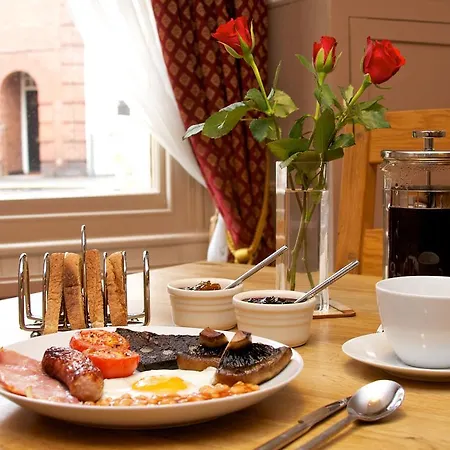 The Gallery Bed & Breakfast 4*
